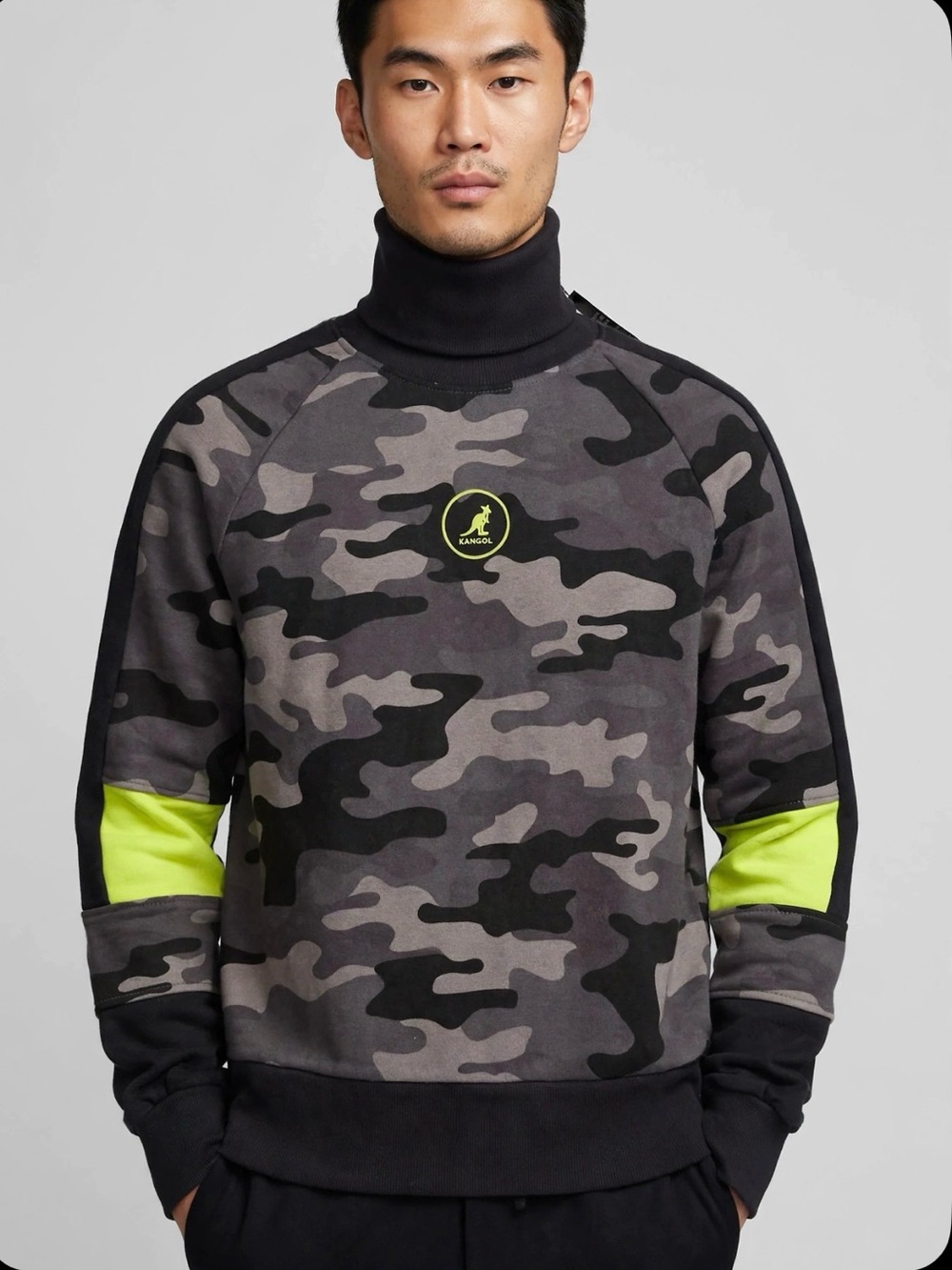 kangol NWT unisex camo funnel neck fleece sweatshirt, Black / Grey / Neon Yello
